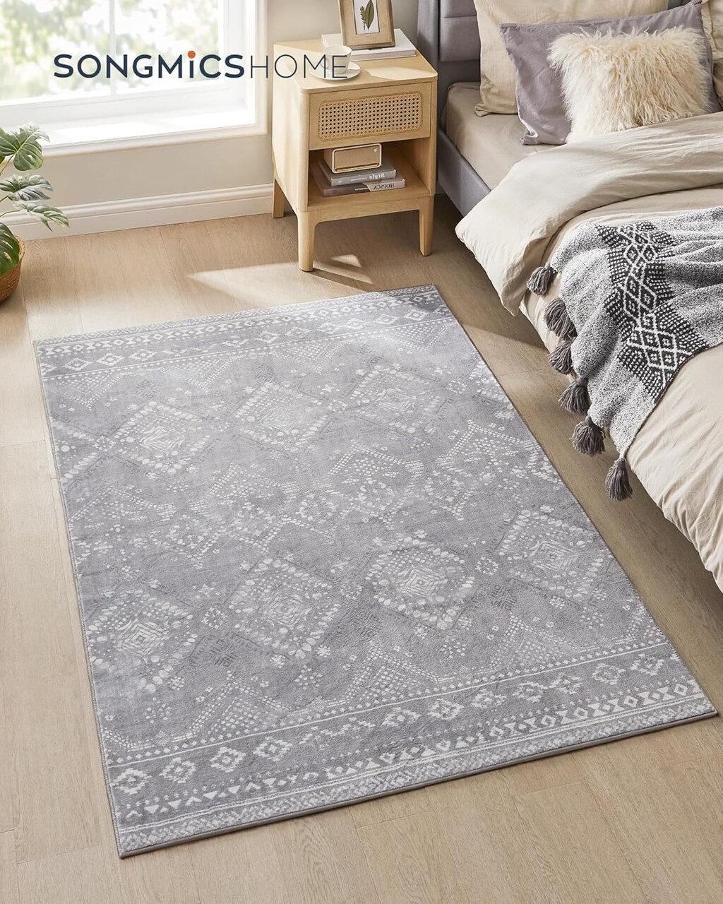 Covor antiderapant Songmics Boho, 120x170 cm, lavabil la masina, poliester, gri deschis - imagine 7